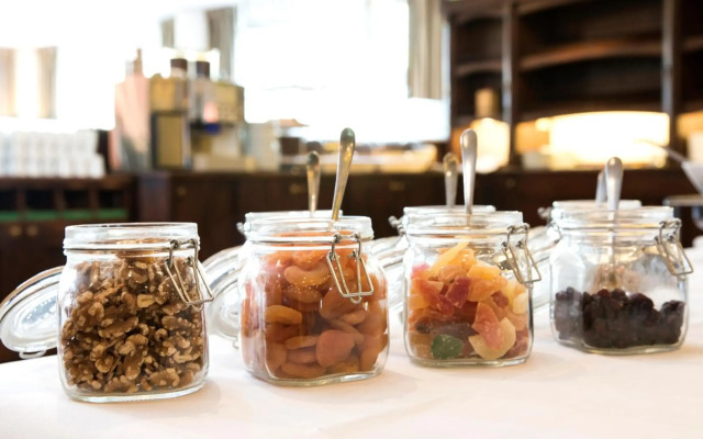 Fletcher Hotel-Restaurant De Broeierd