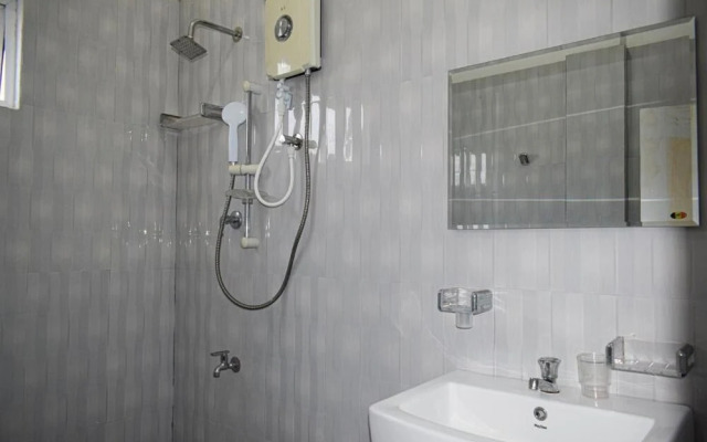 Trinco Star Hotel