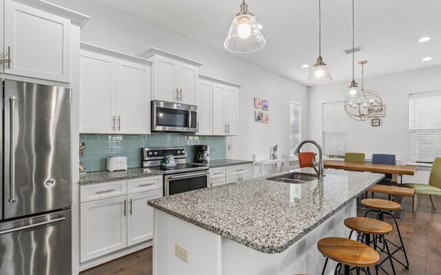 9 Lakeland Drive - Sealove Frangista