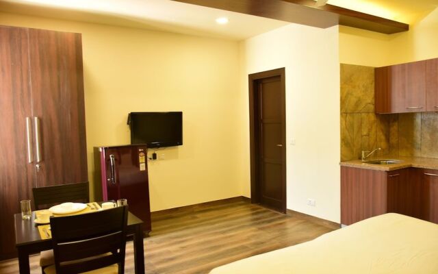 When In Gurgaon - Service Apartments Next to Artemis Hospital
