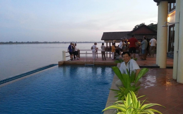 Pon Arena Hotel