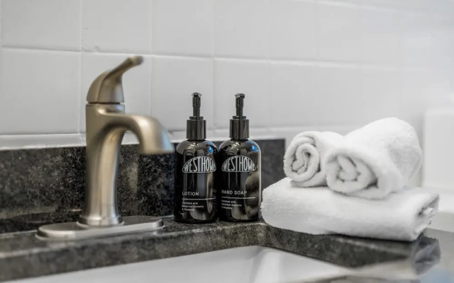 881 Furnished Apartments