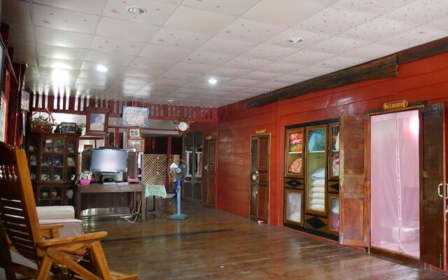 World Homestay