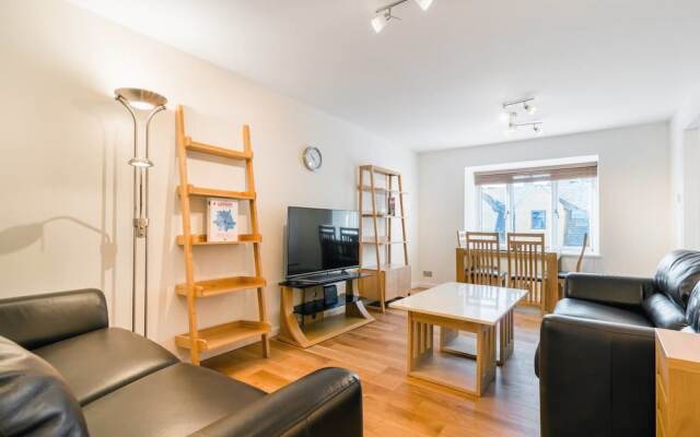 Modern 2 bed in the Isle of Dogs
