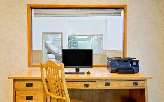 Super 8 by Wyndham Belgrade/Bozeman Airport