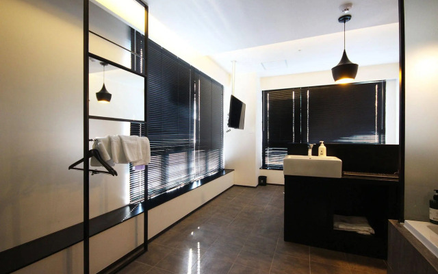 Mini hotel may nampo