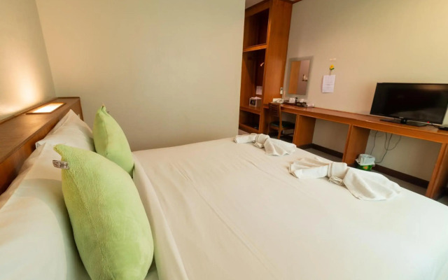 Medio de Pai Hotel