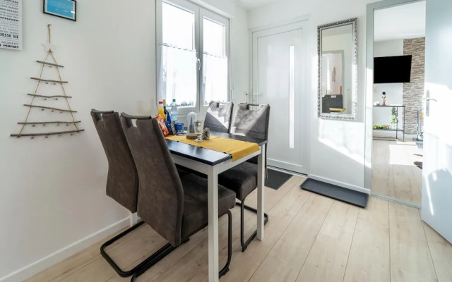 Refurbished Holiday Home in Suhl With Spacious Terrace