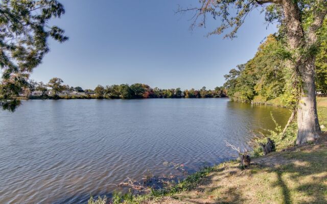 Charming Salisbury Getaway w/ Grill & Fire Pit!
