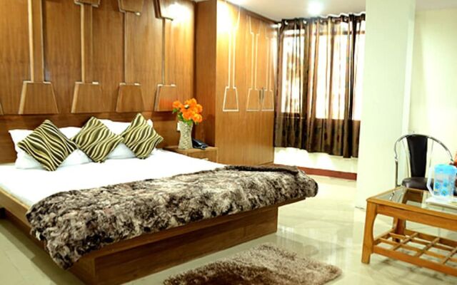 Hotel Crown