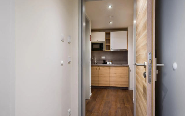 Signature East Hotel Apartment