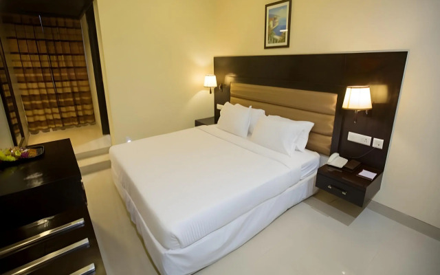 Royal Reve Hotel