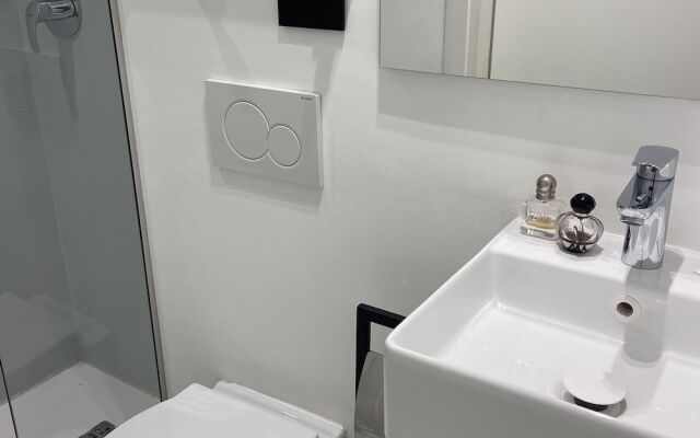 Pietro Micca 4 - Mansarda in Bianco P IVA