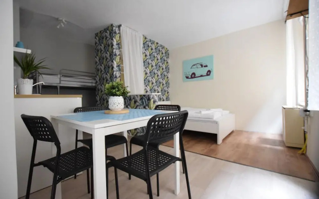 Budget Apartment by Hi5 - Vámház 5.