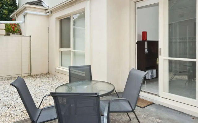 Smart Caulfield Townhouse