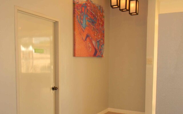 TR3ATS Guest House Bohol - Hostel