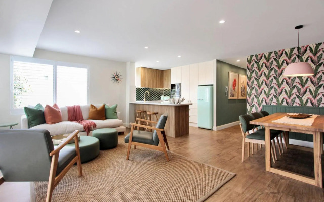 Aquarius Apartment 9