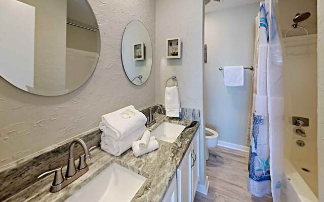 Solana Shores by SVR