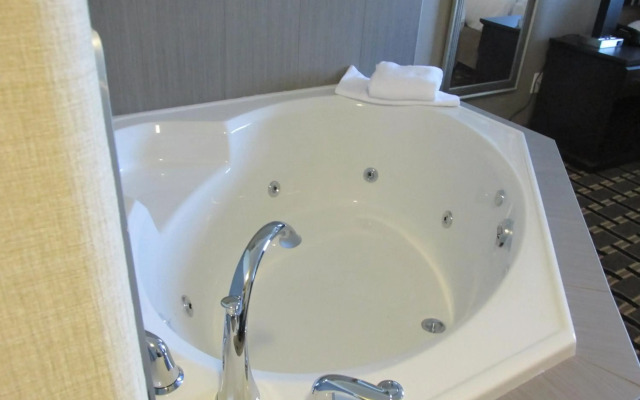 Sigma Inn & Suites Melville