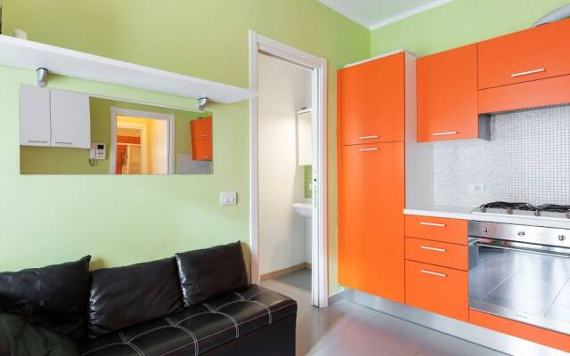 Graceful Holiday Home in Magliolo With Swimming Pool