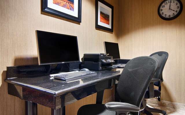 Best Western Plus Vineyard Inn