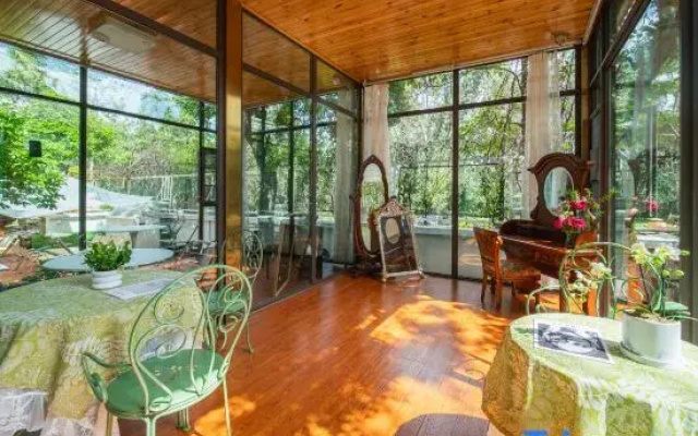 Qitong · Citron French-style Villa Homestay (Dianchi Lake Haigeng Dam)