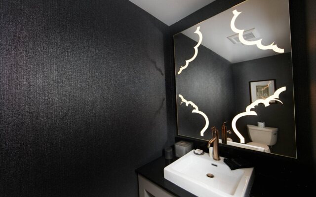 Elyton Hotel, Autograph Collection by Marriott