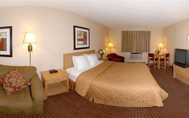 Baymont Inn & Suites Marinette