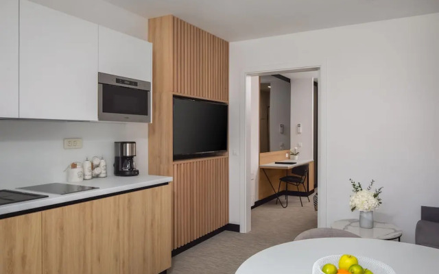 Noemia Apartments