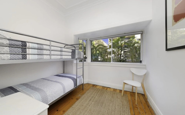 Beautiful 2Bdrm Beachside Getaway