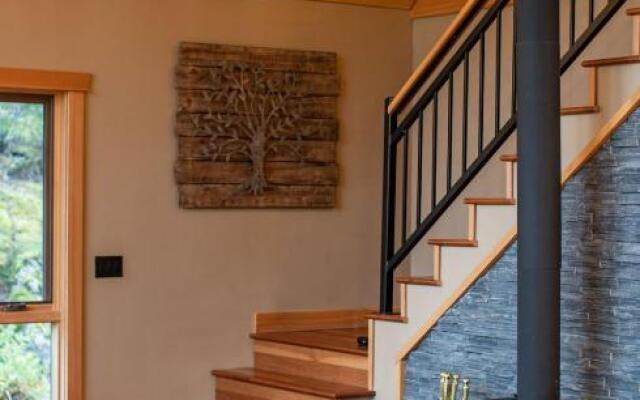 Begbie Snug by Revelstoke Vacations