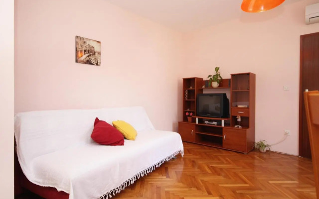 Apartments with a parking space Slatine, Ciovo - 8658