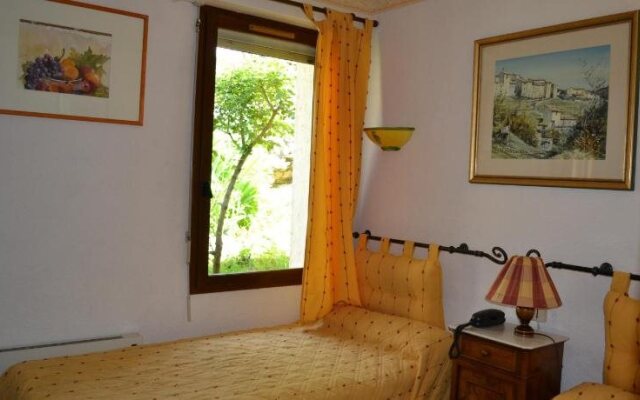 Logis Hôtel Le Vieil Amandier