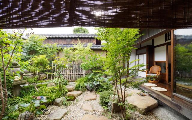 Inase Otsu Machiya Bed & Breakfast