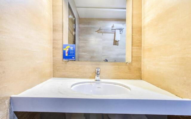 FabHotel Le Western Andheri