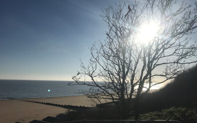 Frinton Escapes