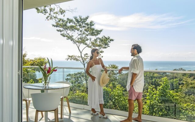 Adeluna Luxury Ocean View Villas