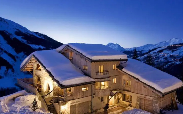 Yellowstone Ski Lodge