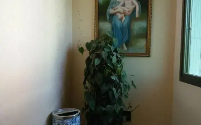 Jiangbin Apartment Hotel