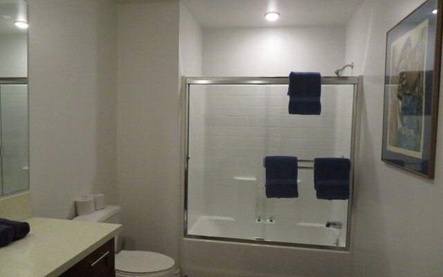 Fully Furnished Apartments near CSUN
