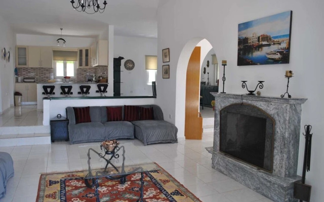 Villa Sabrina by Amy Villas