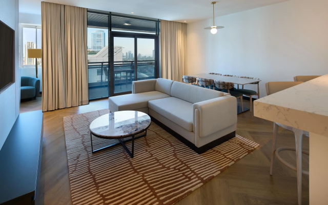 The Radisson Blu Residence, Dubai Marina