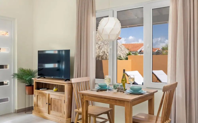 NEW 1BR Apartment Private Pool