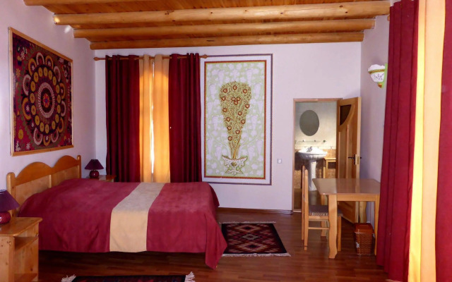 Bibikhanum Hotel