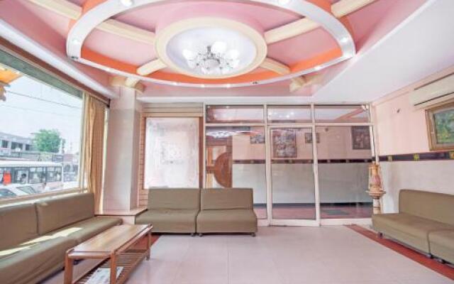 1 BR Guest house in Adarsh Nagar, Jaipur, by GuestHouser (A6CA)