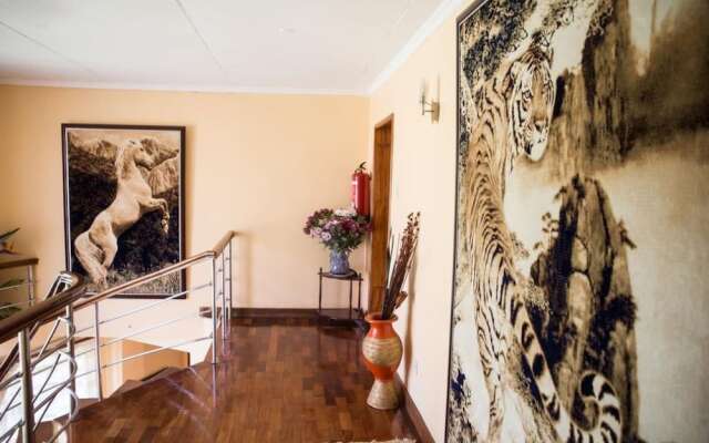 Adies Garden Suites