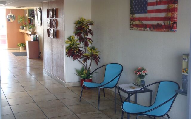Motel 6 - Lakeview