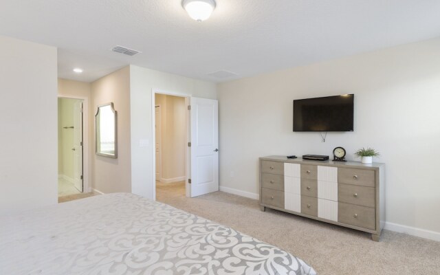 4784 Kings Castle Circle