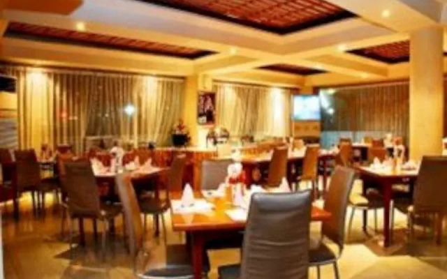 Hotel Royal Regal Surabaya