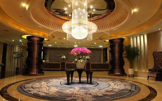 Cannes Holiday Inn Hotel